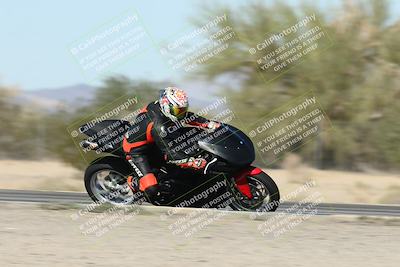 media/Dec-01-2025-Moto Forza (Mon) [[2daa91e15f]]/3-Beginner Group/Session 2 (Turn 7 Inside Pans)/
